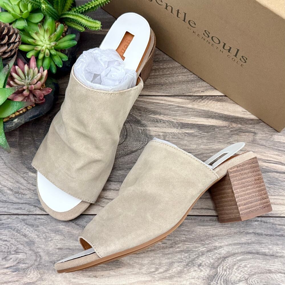 NIB Gentle Souls by Kenneth Cole 9M Chas Comfort Open Toe Heeled Sandals Suede